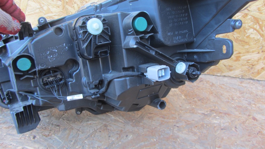 Μπροστινό Δεξί Φωτιστικό TOYOTA COROLLA E21 FULL LED HB COMBI Product image