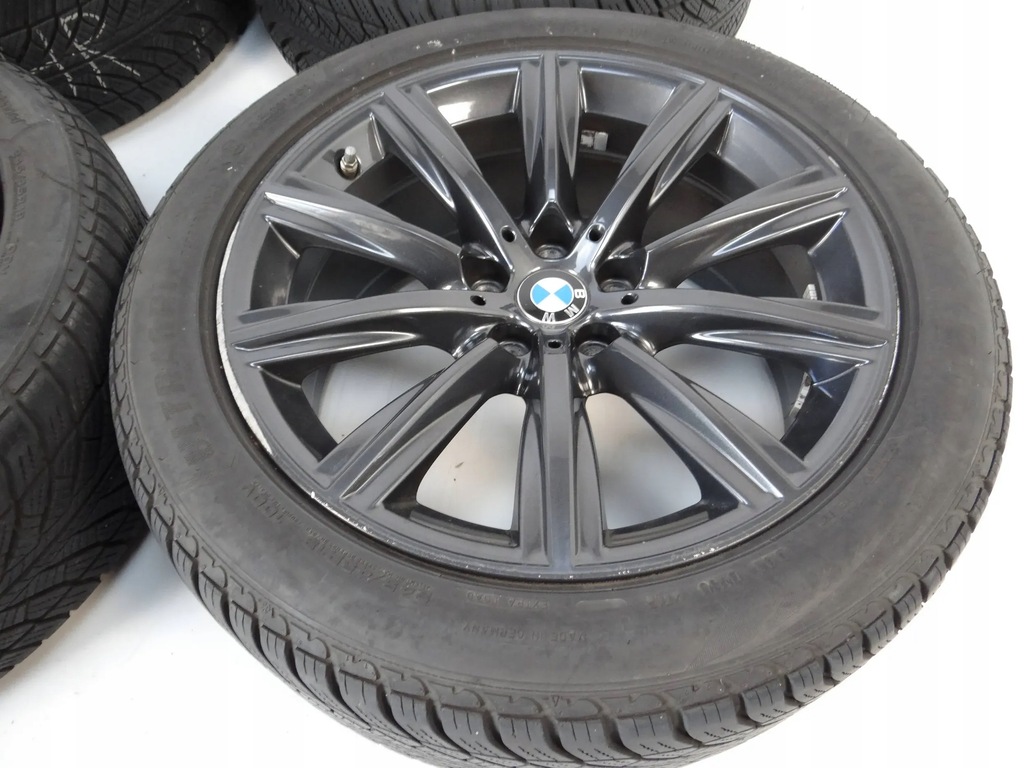 4 x BMW 5 G30 G31 RIMS 6874440 8Jx18 IS30 με ελαστικά Goodyear Product image