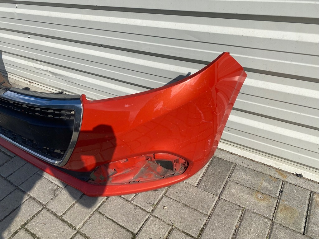 Μπροστινό προφυλακτήρα μπροστινό Peugeot 208 και ανυψώστε την ΕΕ Product image