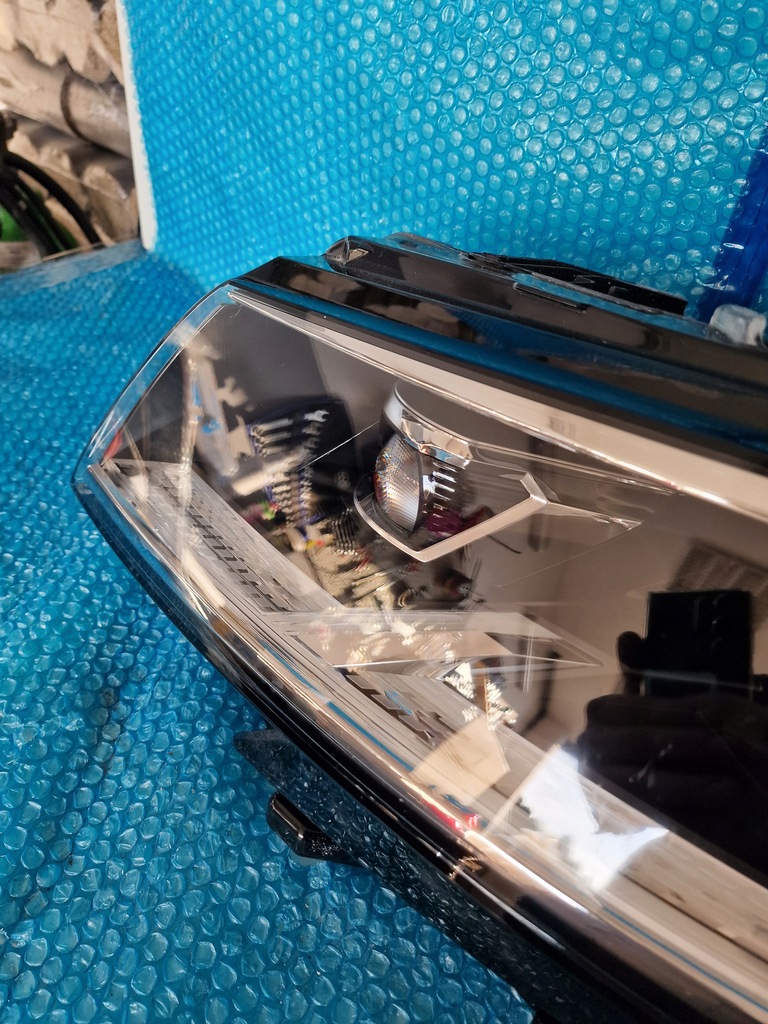 LAMPA PRZEDNIA LEWA VOLKSWAGEN T6 LIFT Product image