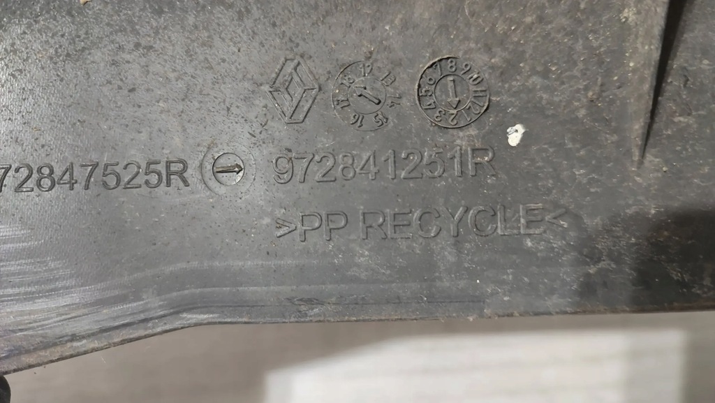 Dacia Logan II 2019 Πίσω δεξιά πλευρά Mudguard Product image