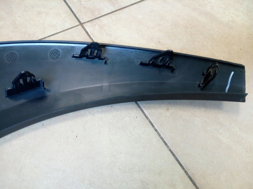 Toyota Aygo X '20 Fender Rows Right 75651-0H010 75605-0H020 Original* Product image