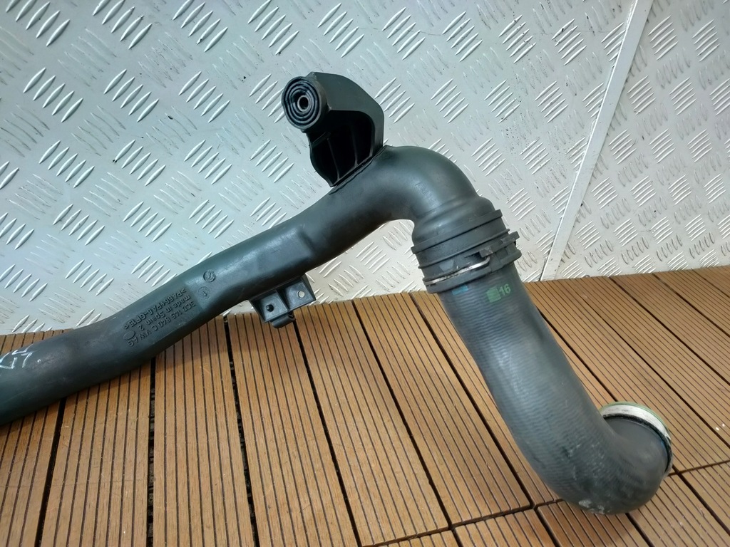 VW Passat B6 05-10 2.0 TDI Pipe Pipe 3C0145840C OE Product image