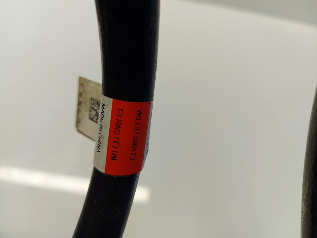 TESLA MODEL 3 ελατήριο ανάρτησης πίσω αριστερά ή δεξιά 1044472-01-e Product image
