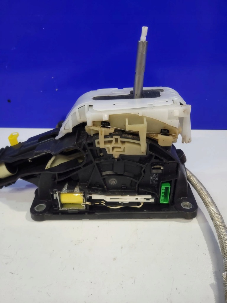 Volvo XC60 2010 Jacks and shifters Product image