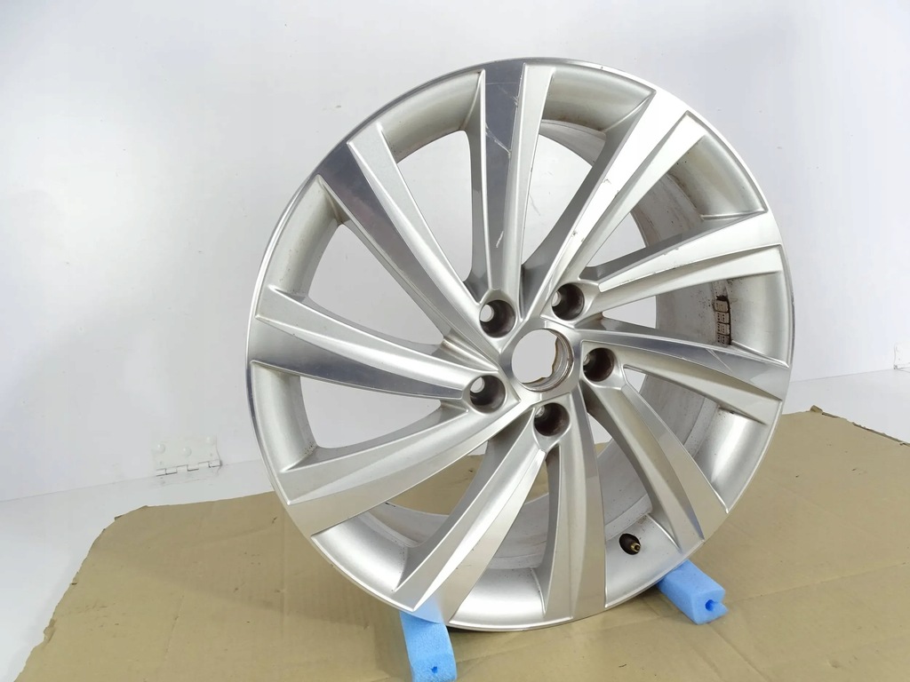 RIM SKODA VW 7.5J x 18 H2 ET 48 OE 5E3601025H Product image