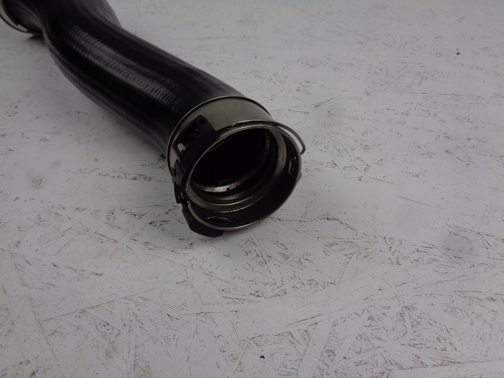 BMW E90 E87 HOSE INTERCOOLER PIPE N47 7797482 Product image