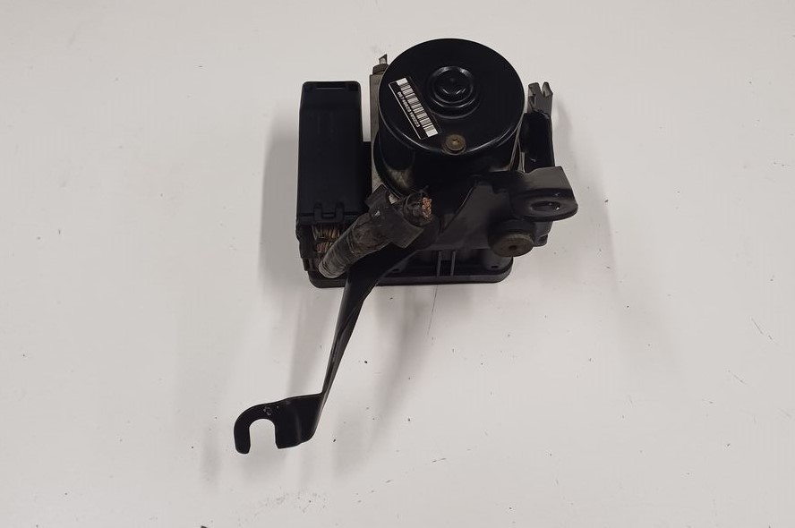FORD FIESTA MK6 02-05 ΑΝΤΛΙΑ ΦΡΕΝΟΥ ABS 2S61-2M110-CD Product image