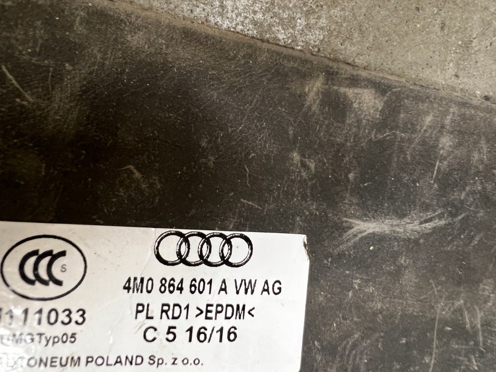 SOUND Sounding Mat ΑΡΙΣΤΕΡΟ ΜΠΡΟΣΤΑ AUDI Q7 4M 4M0864601 Product image