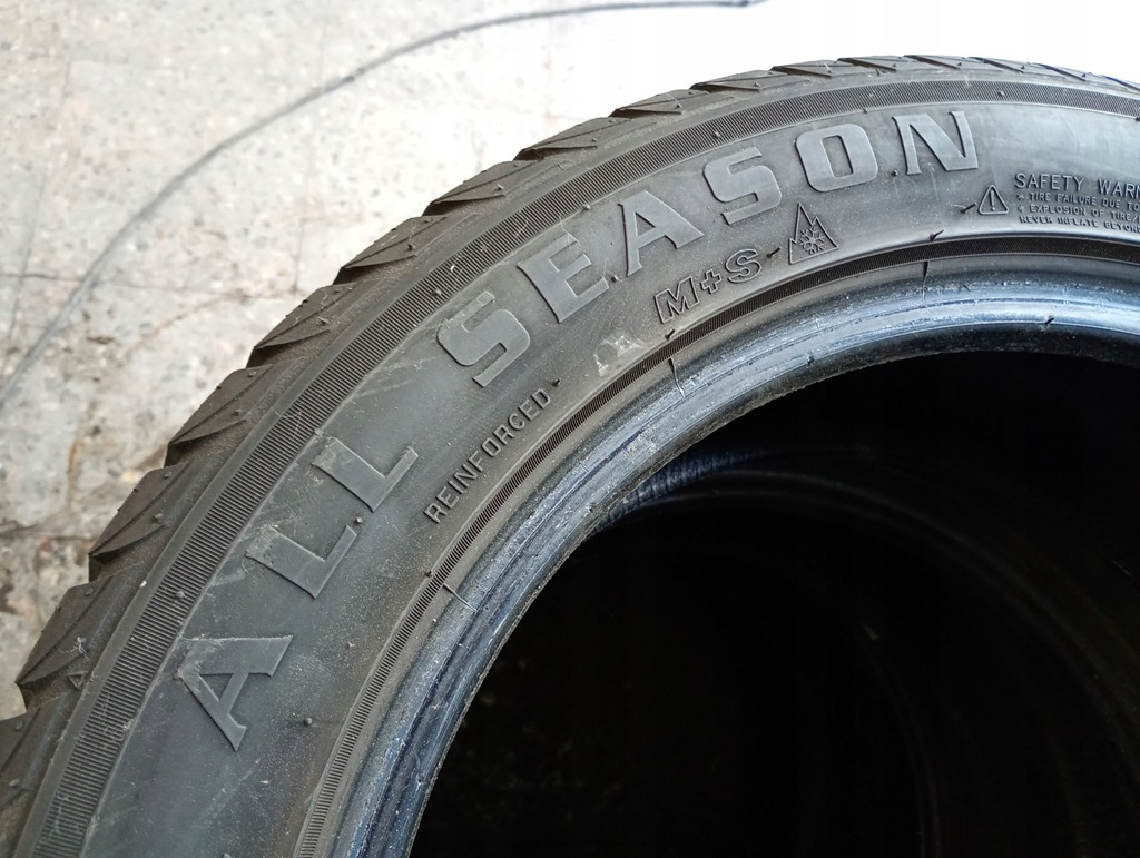 Όλη η σεζόν Novex 215/55R17 5.5mm 18r ελαστικά Product image