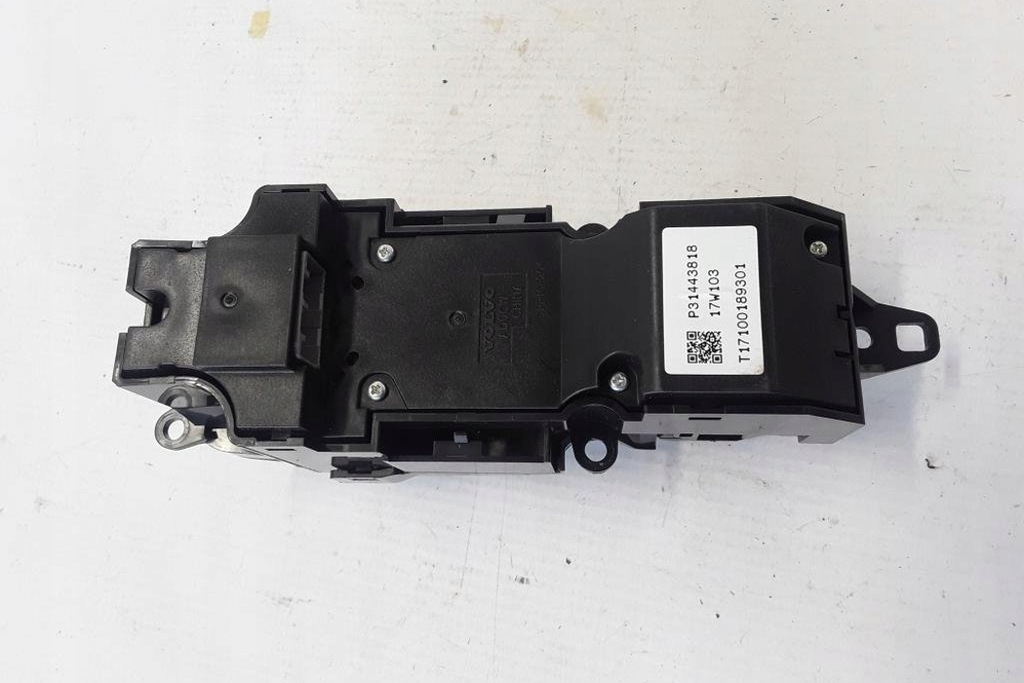 Έναρξη/διακοπή Volvo V90 II 31443818 2017 Κουμπί 2017 Product image