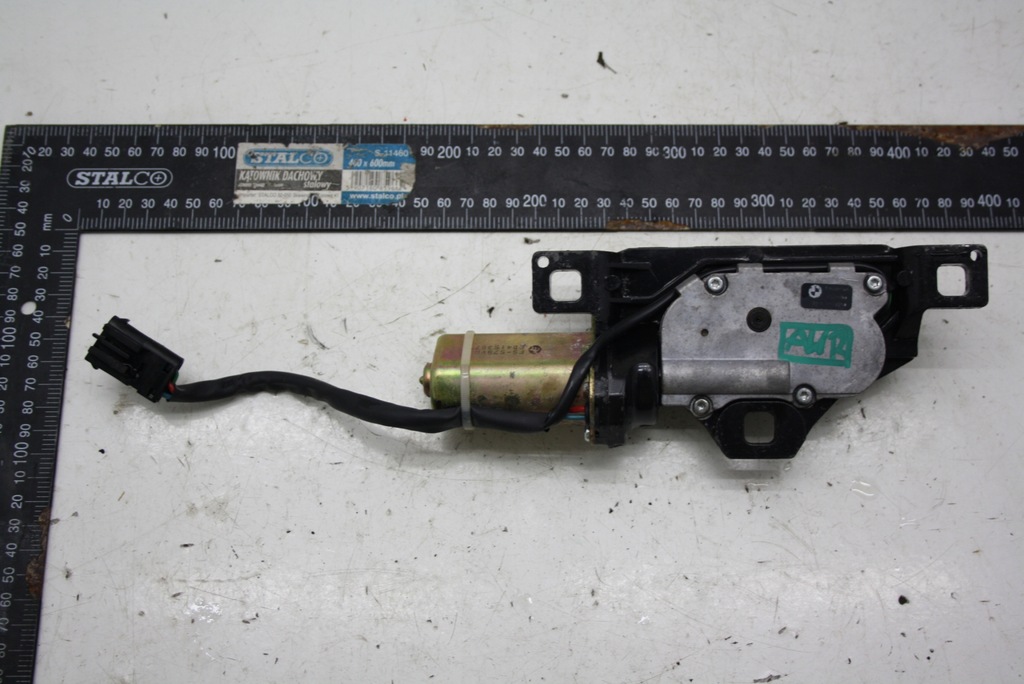 ΚΛΕΙΔΑΡΙΑ ΚΟΠΗΣ ΚΑΠΑΚΙ ΑΠΟΣΚΕΥΩΝ BMW E61 7129931 Product image