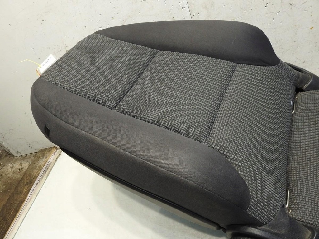 Δεξιά μπροστινή πολυθρόνα Audi A3 8pa Sportback Product image
