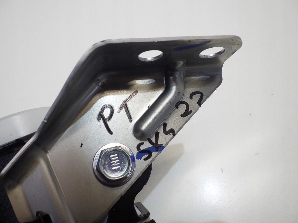 ΖΩΝΗ ΑΣΦΑΛΕΙΑΣ SX4 S CROSS 2022 ΠΙΣΩ ΔΕΞΙΑ Product image