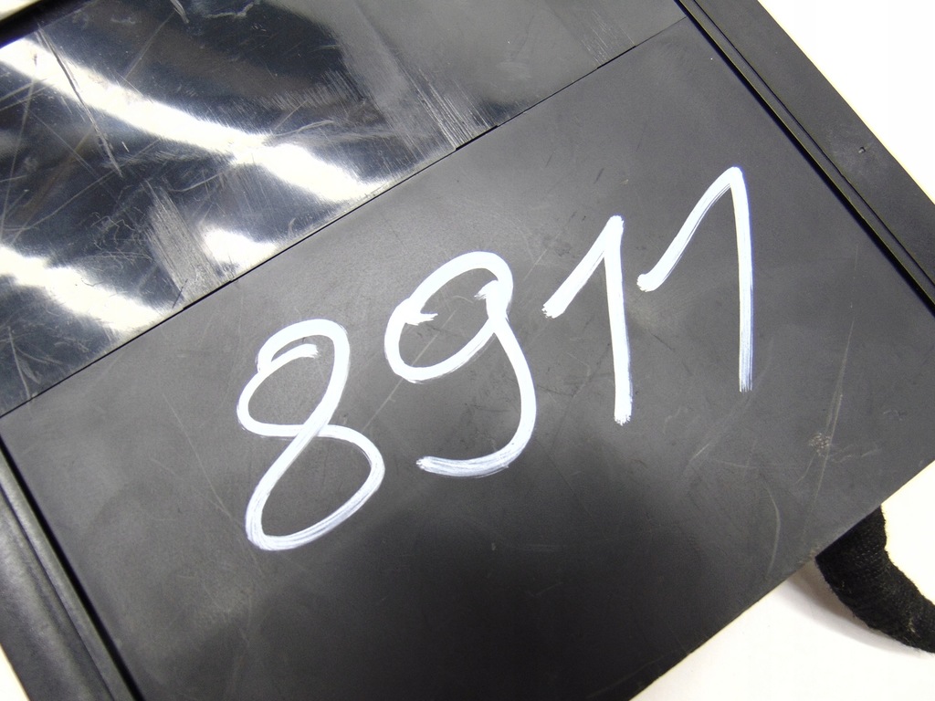 TUNER USB MODULE 8E0857925F AUDI A3 8P 03-12 R A4 Product image