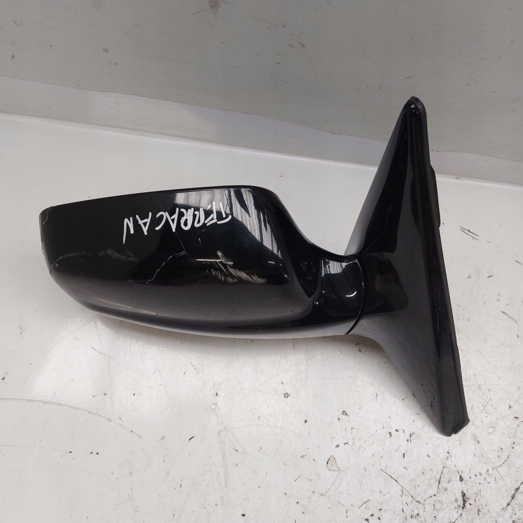 HYUNDAI TERRACAN ΚΑΘΡΕΦΤΗΣ ΔΕΞΙΟΣ 5 ΑΚΙΔΩΝ ΜΑΥΡΟΣ 012155 Product image