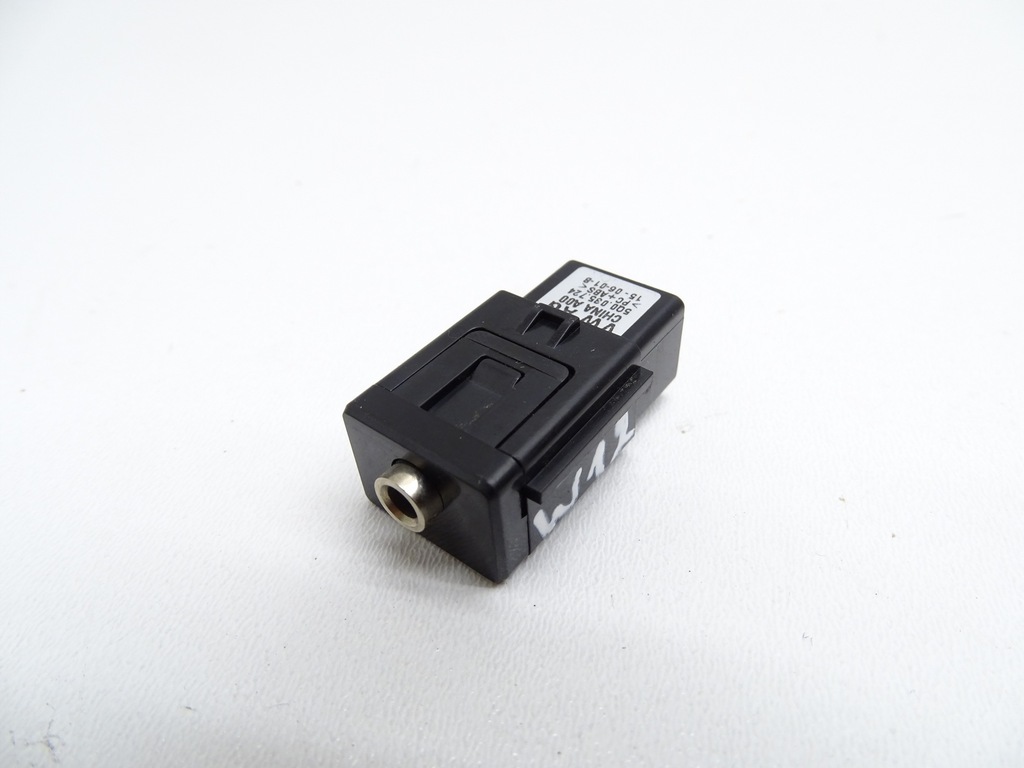 AUX PORT SOCKET SKODA FABIA III RAPID OCTAVIA III 5Q0035724 Product image