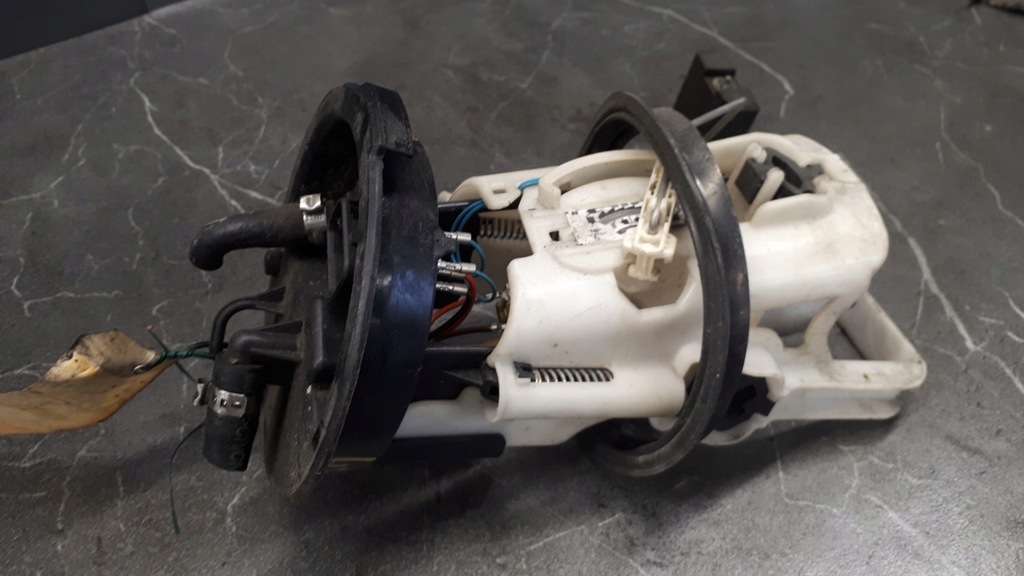 1183845 BMW E46 2.0D 1999 100kw αντλία καυσίμου Product image