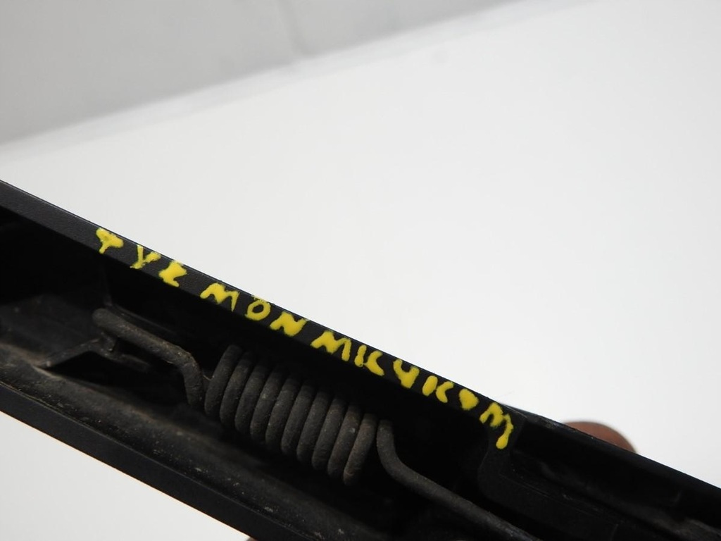 ΜΠΡΑΣΙΟΣ ΥΑΛΟΚΑΛΥΣΤΗΡΩΝ ΠΟΣΤΑΣ FORD MONDEO MK4 IV LIFT COMBI Product image