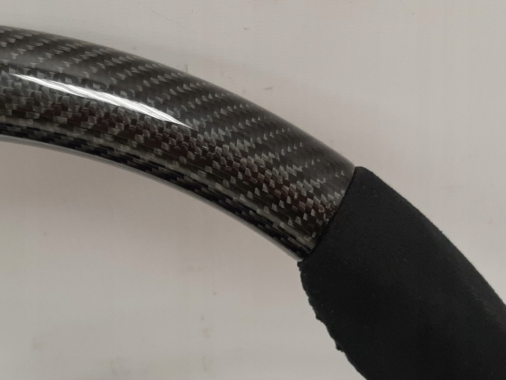 Θερμαινόμενο τιμόνι Carbon Alcantara Mercedes AMG Product image