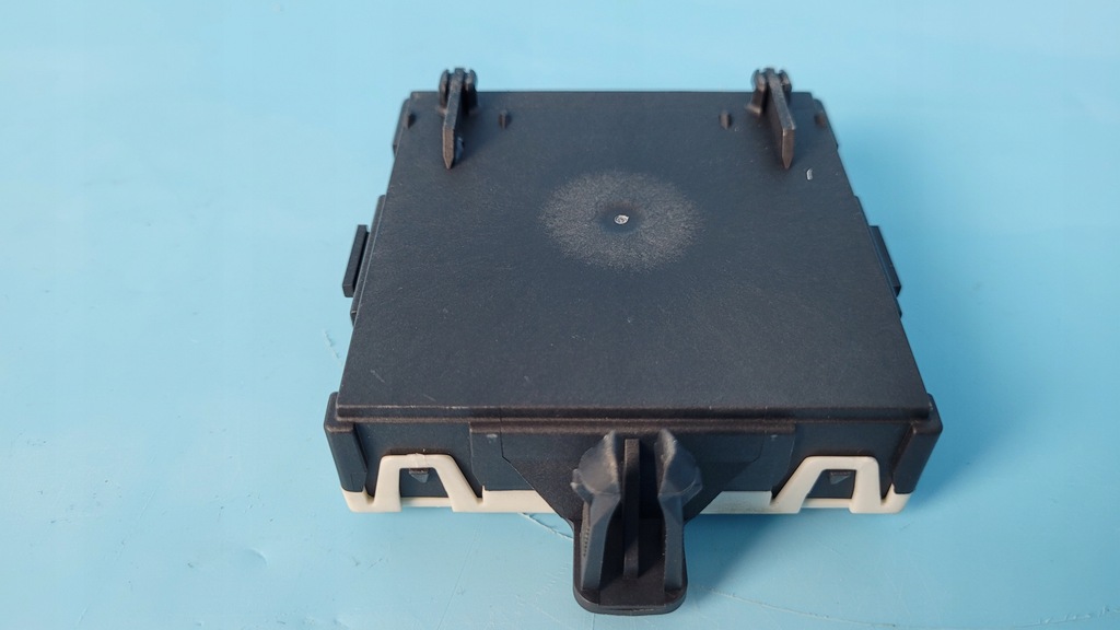 MERCEDES W206 21 years COMFORT MODULE ΠΙΣΩ ΔΕΞΙΑ ΠΟΡΤΑ A2069000613 Product image