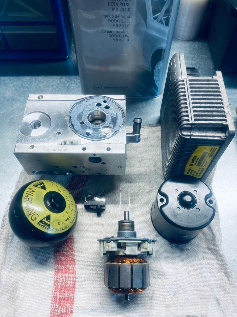 Αντλία Sbc Mercedes 211 219 230 επισκευή και αναγέννηση Product image