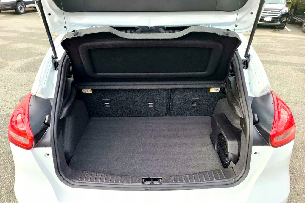 FORD FOCUS MK3 10-18 HB TRUNK ΡΑΦΙ 1850508 Product image