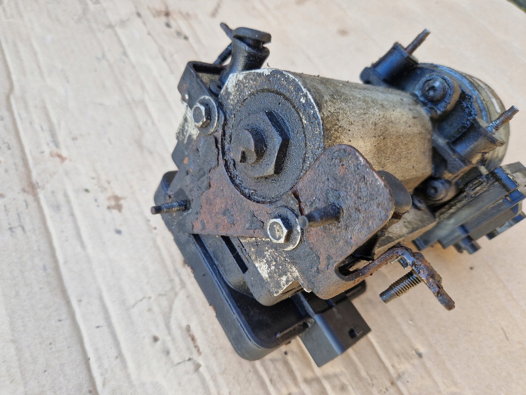 COMPRESSOR HYDRO ΑΝΤΛΙΑ CITROEN C5 III X7 2.0 HDI 9654068680 Product image