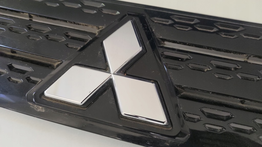 Mitsubishi Eclipse Cross Grill Dummy Grille Lifting 21 - 24 Lift Phev Product image