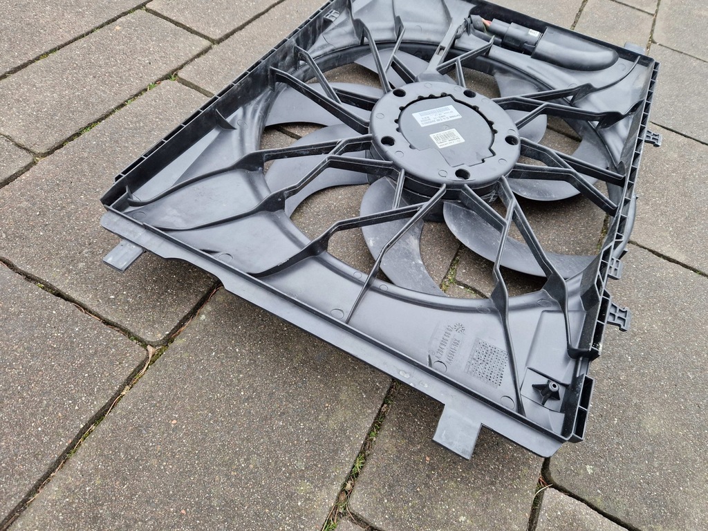 C-Class W204 Άλλες κατοικίες με 600W A204906802 A2045400788 2016 Product image
