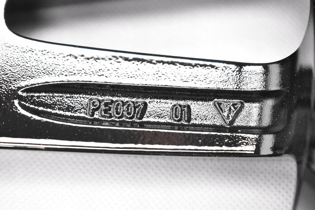 PORSCHE BBS PANAMERA G2 971 9x19 ET64 10,5x19 ET62 971601025 971601025F Product image