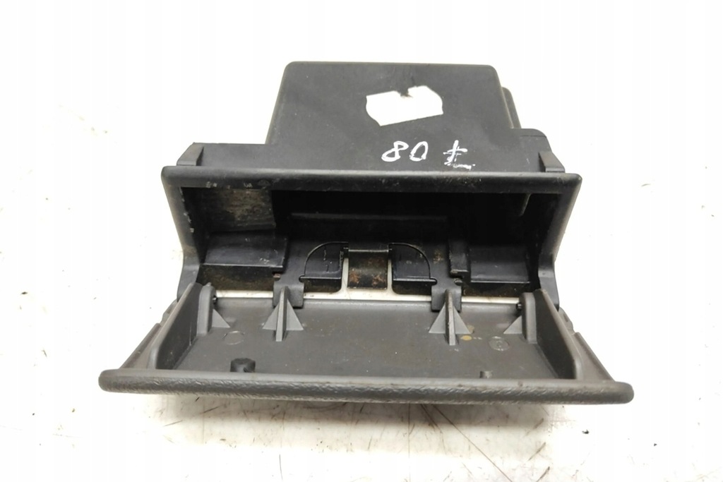 Ford Transit Gracy (Fa_ _) Ashtray YC1XV04810AJW 2.4L Diesel 66kW Product image