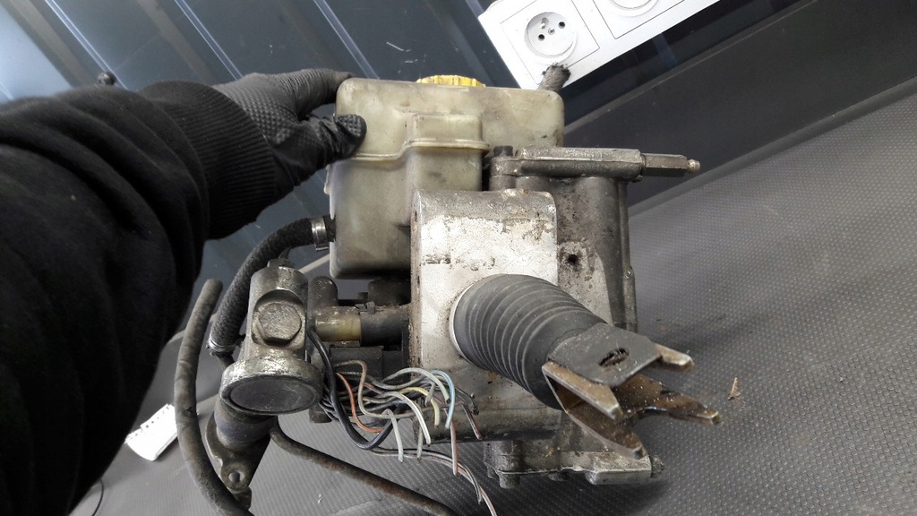 4684130110 Κεντρικός κύλινδρος Land Rover Range II 4.6 Product image