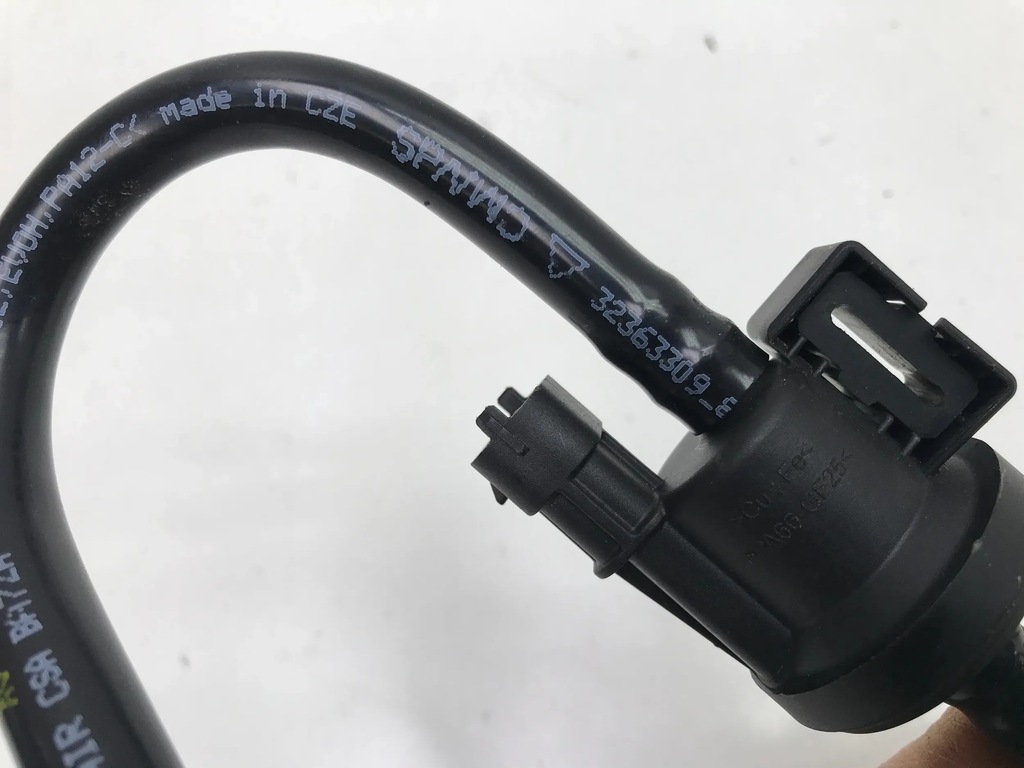 VOLVO XC 40 XC40 2023 2.0 HYBRID HOSE PIPE FUEL PIPE VALVE 32363309 Product image