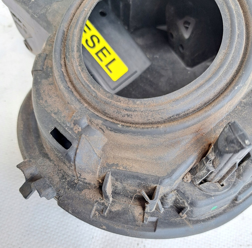 PEUGEOT 308 T9 FULER FILLER FLAP 9677268980 ασημί EZRC Product image