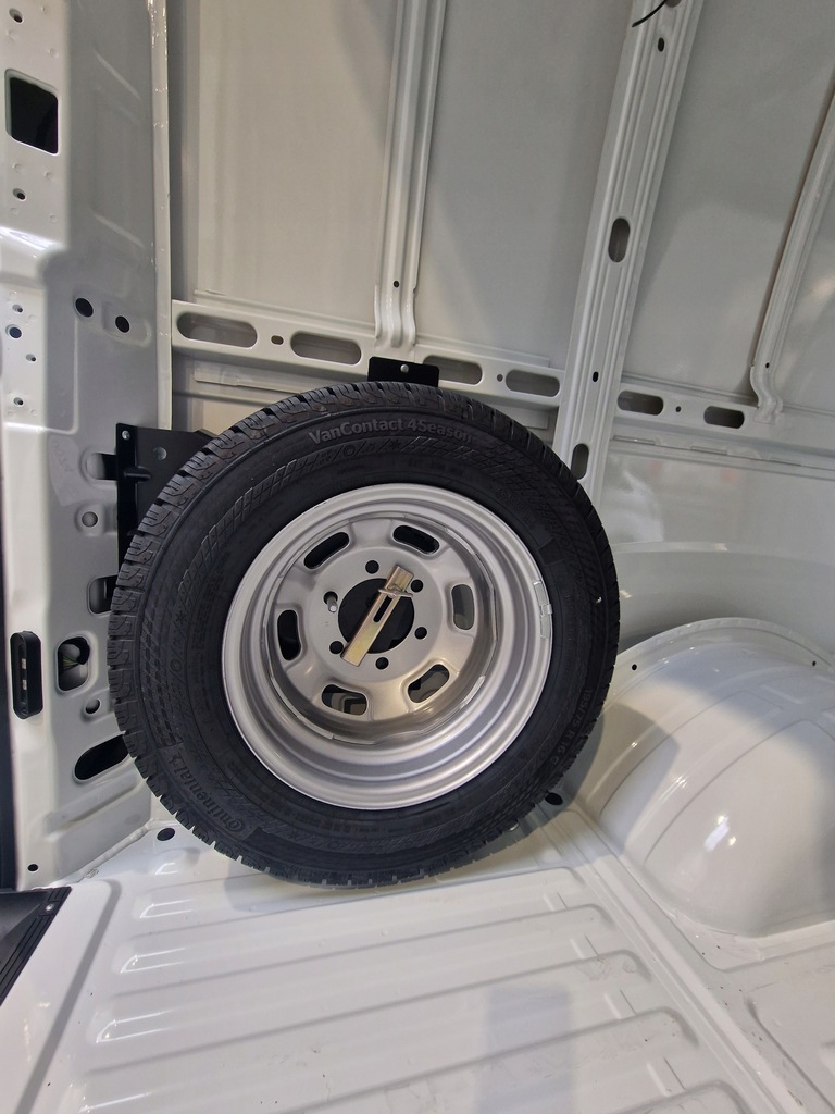 Βάση εφεδρικού τροχού Iveco Daily, κοτσαδόρος Product image