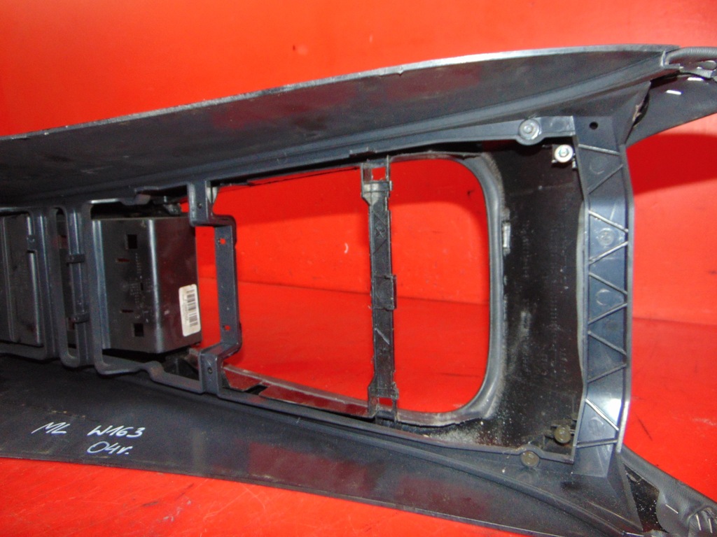 MERCEDES ML W163 LIFT 02- CENTER TUNNEL ARRMHREST CUP HOTHER Product image