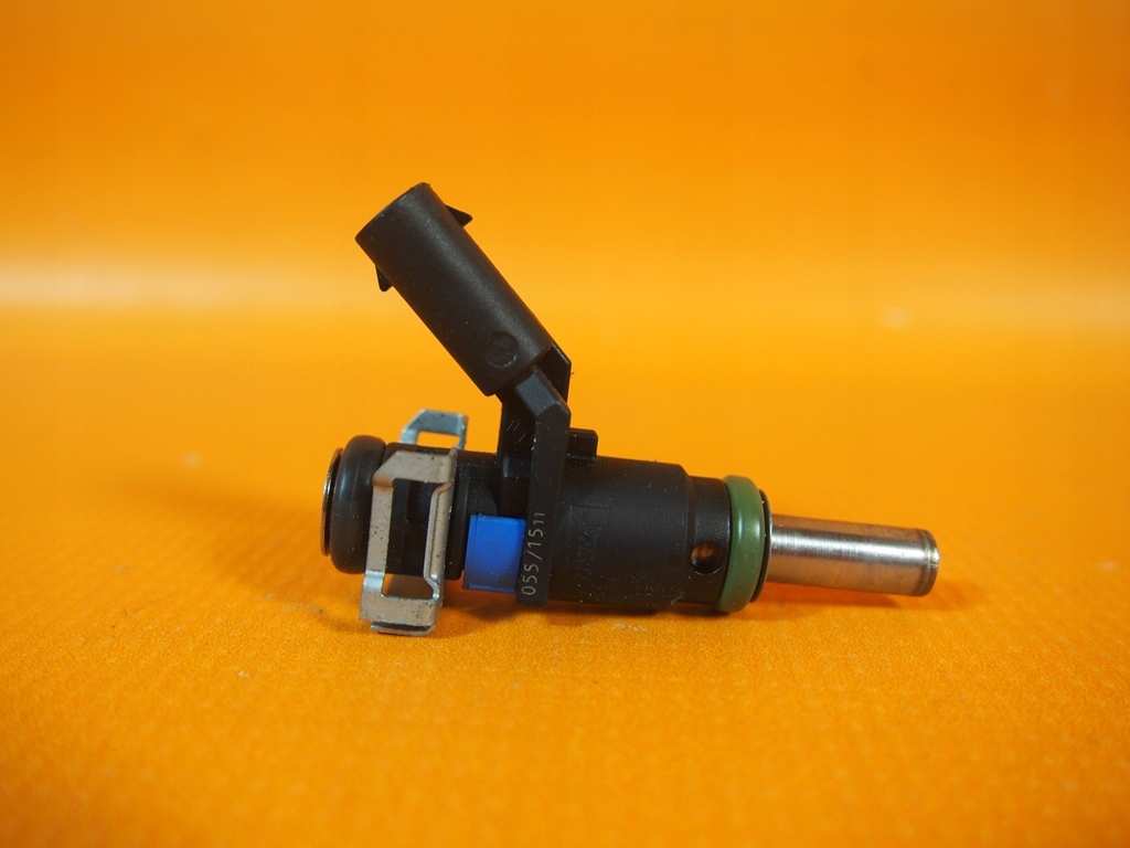 Audi A6 4G CRE Fuel Injector 06e906031 36KM Product image