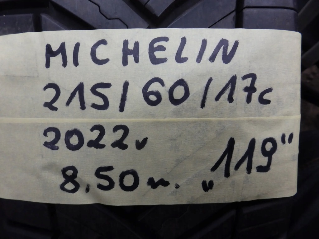 Ελαστικό Michelin Agilis CrossClimate για όλες τις εποχές 215/60/17C 109/107T Product image