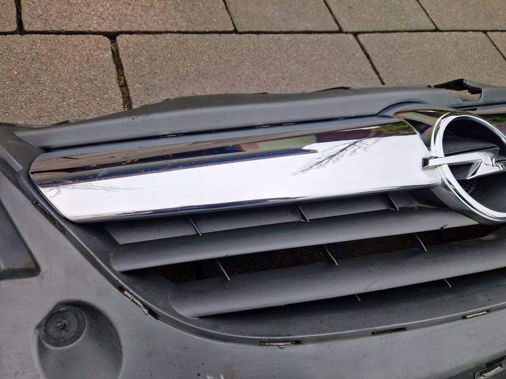 Opel Corsa D Πριν ανυψώσει το μπροστινό προφυλακτήρα Dummy Chrome 13179940 06-2011 Product image