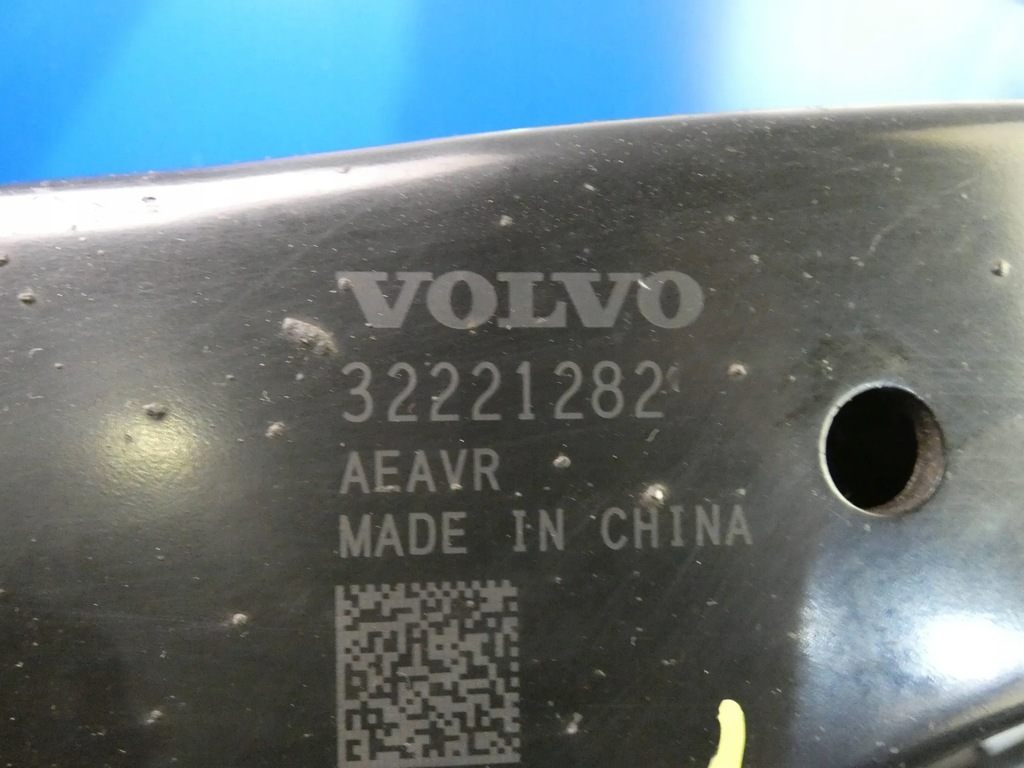 ΒΡΑΧΙΟΣ ΕΛΕΓΧΟΥ VOLVO XC40 ΔΕΞΙ ΜΠΡΟΣ ΔΕΞΙ Product image