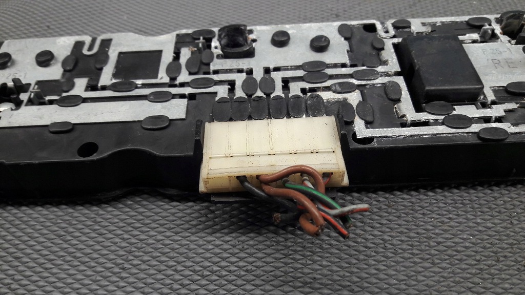 171945256Ένα ένθετο πίσω φανού VW Golf I δεξιά Hella Product image