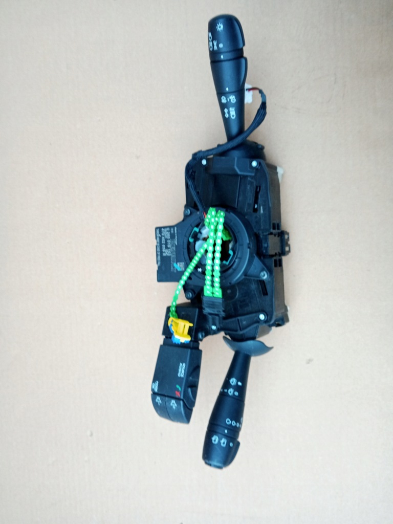 DACIA DOKKER, RENAULT CAPTUR AND SHIFTING TAPE Product image