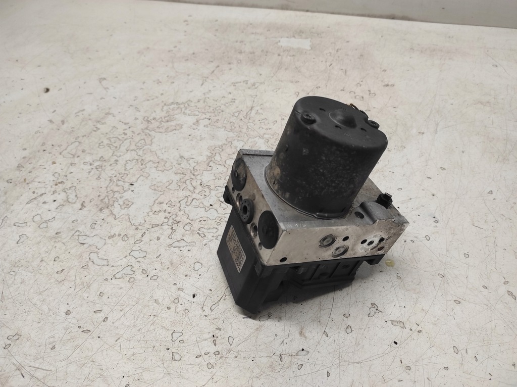 VW Passat B5 Αντλία ABS 4B0614517G 0265225124 ESP 012 4C 0265950055 Product image
