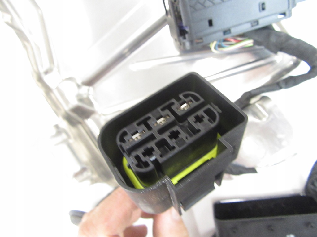 Sterownik moduł active steering BMW e60 e61 e63 e64 wtyczka Product image