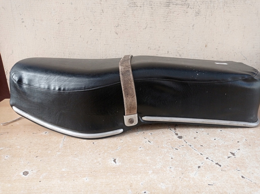SHL M11 - Μέρη - Καθισμένος - Couch x 2 - (1+2) Product image