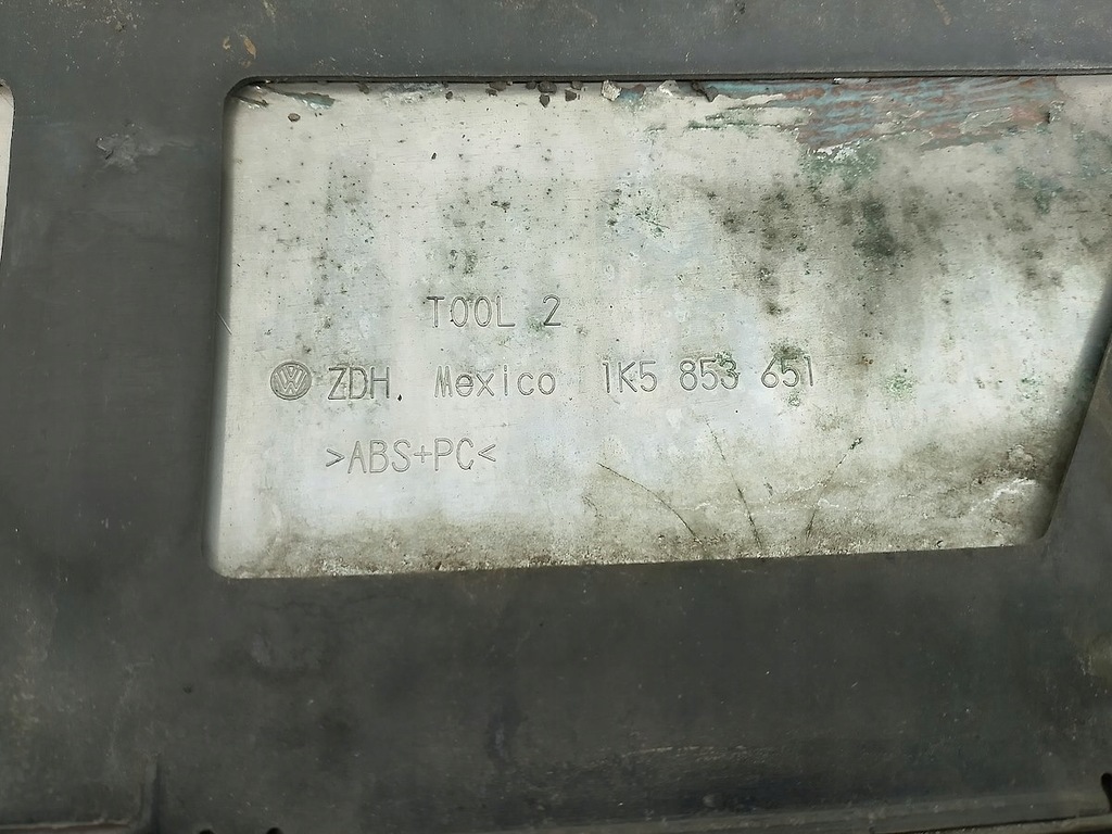 Grill VW Jetta V 1K5853651 1K5853653 Product image