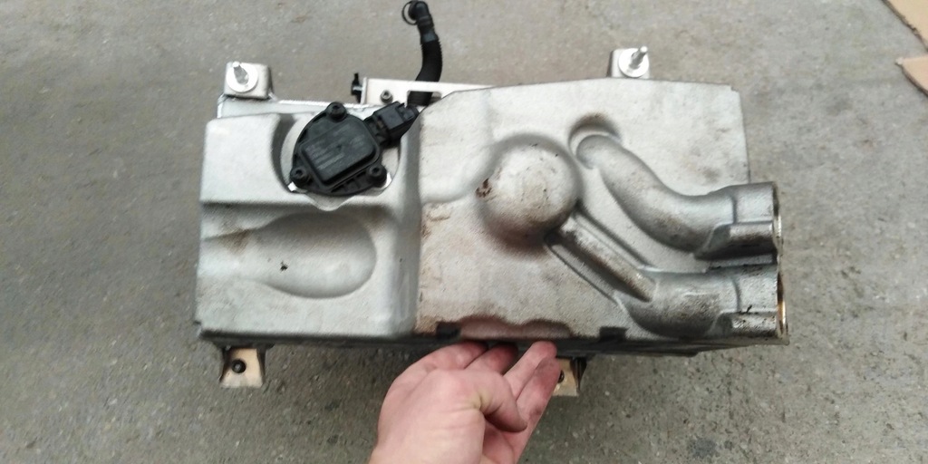 LAMBORGHINI HURACAN LP580 OIL TANK 4S0115373D 079907660A Product image