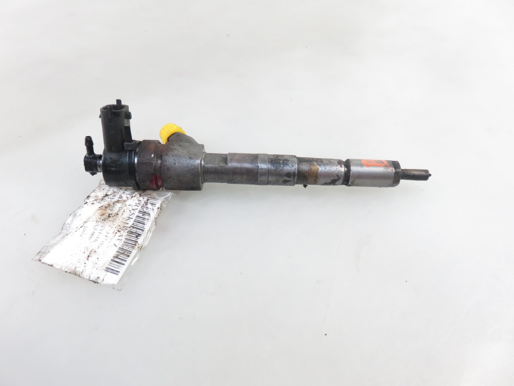 INJECTOR ALFA ROMEO 147 1.9 JTD 0445110111 Product image