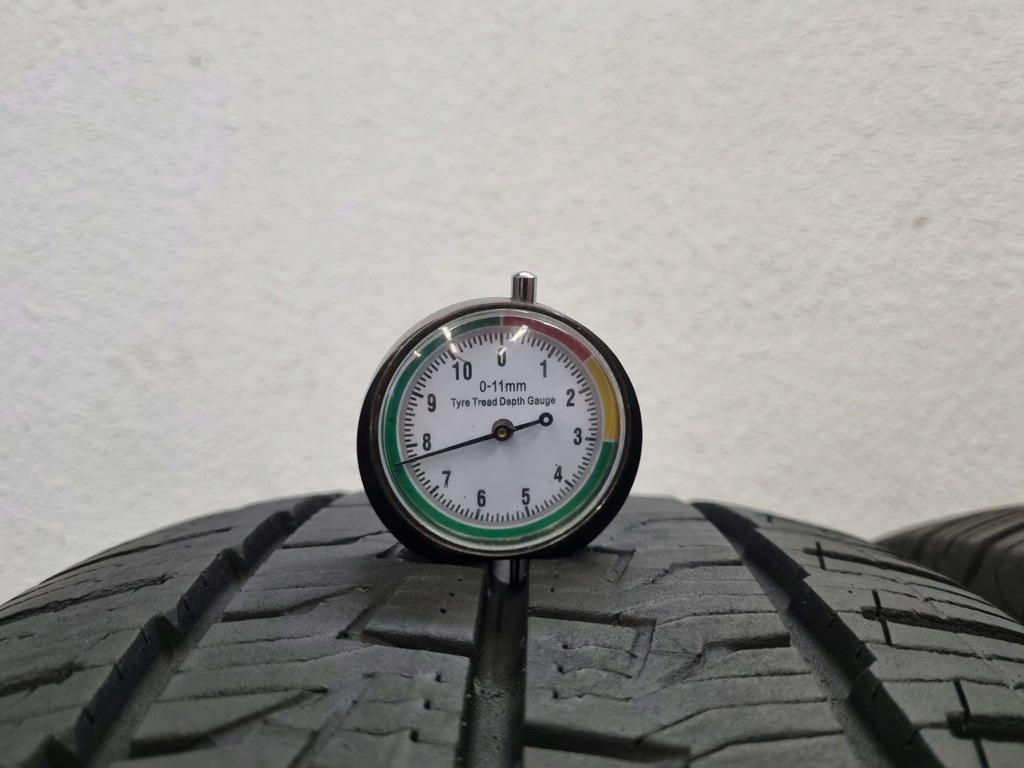 235 60 17C 114/112R Continental VANCONTACT 4SEASON SET Product image
